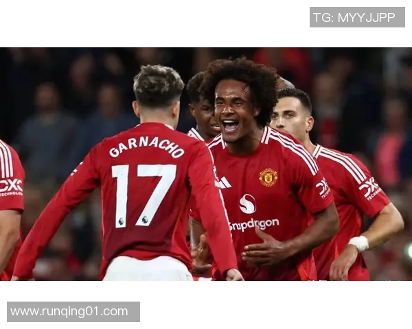 足球明星荣获最佳球员奖项的精彩瞬间与背后的故事